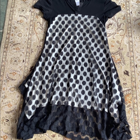 Black and ivory top/dress by clotheshead - Picture 4 of 7